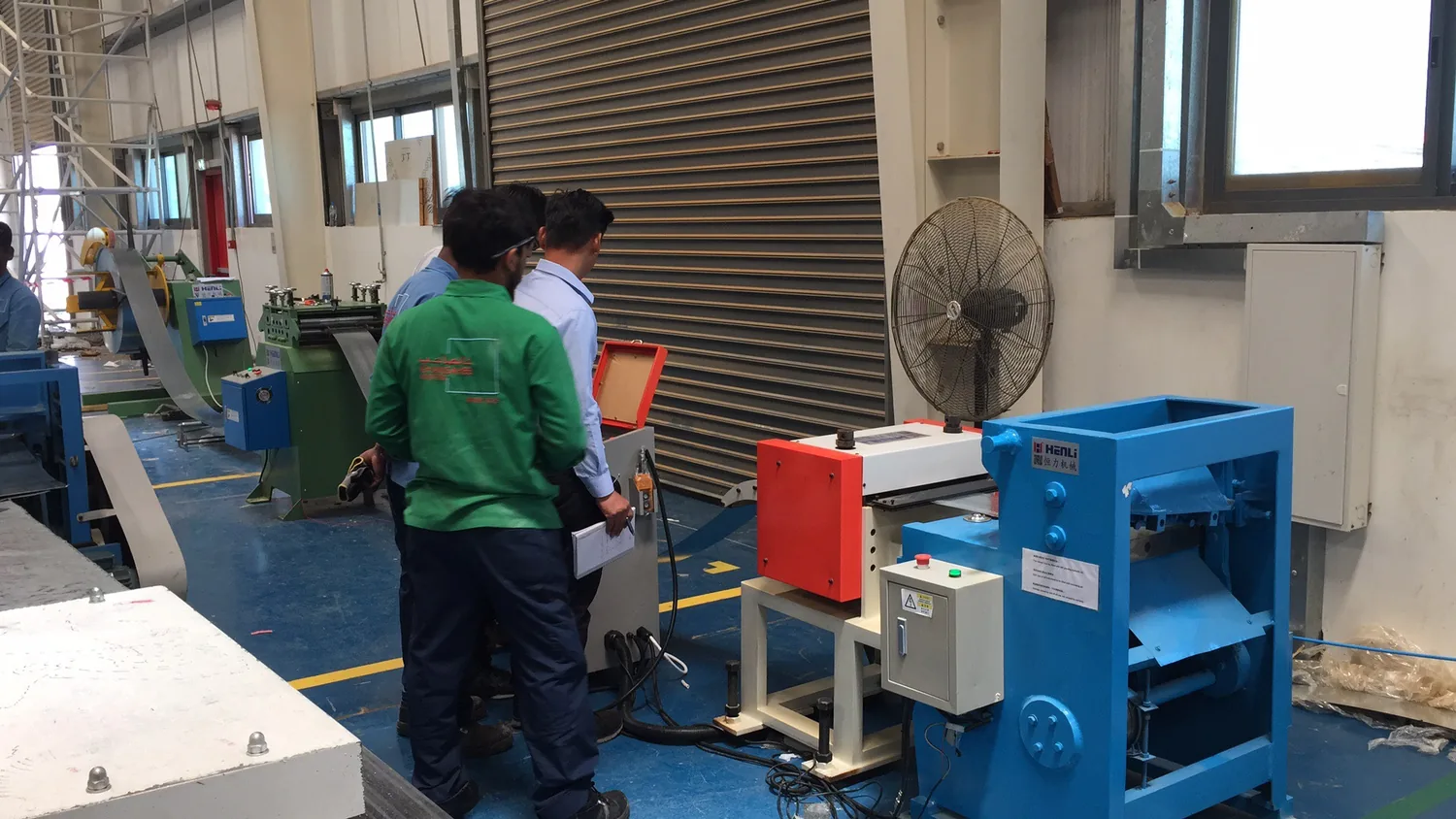 Proyecto HENLI en Medio Oriente de corte compacto de bobina