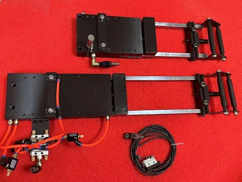 Alimentador AF-4C modificado con avance de 300 milímetros