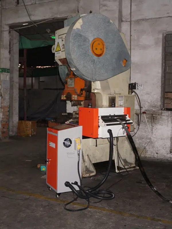 Modernización de prensa mecánica tradicional con alimentador servo NC