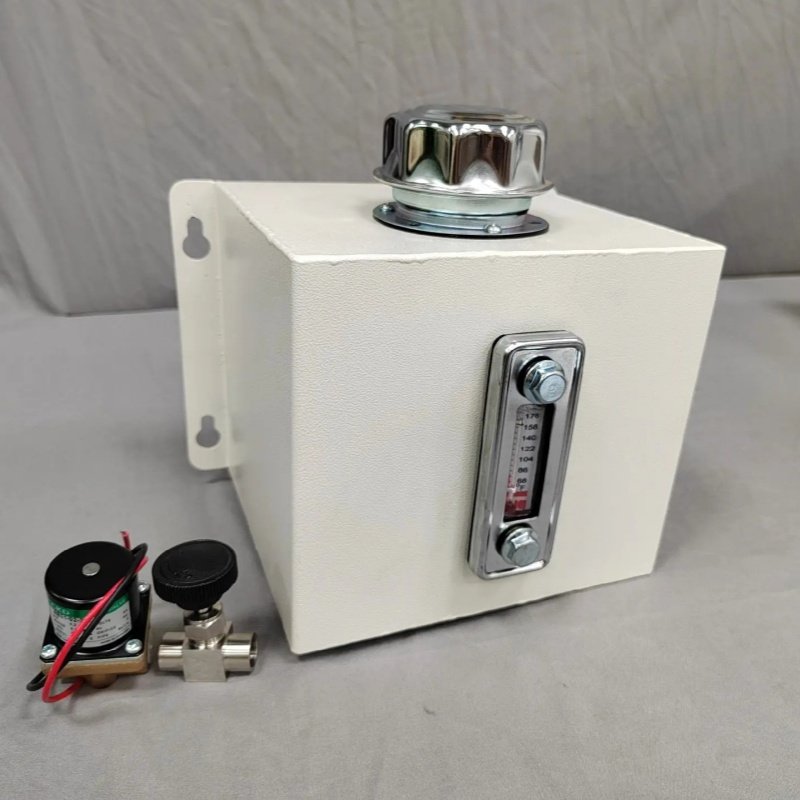 Tanque de aceite con sensor de nivel y electroválvula