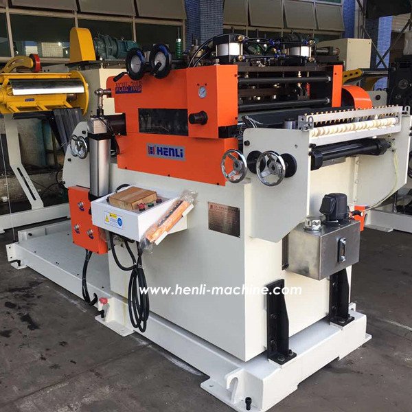 Lubricador de bobina integrado en alimentador compacto HENLI