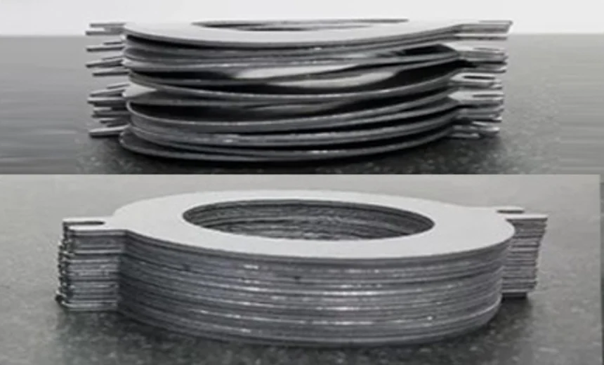 Laminaciones metálicas con orejas apiladas para observar acumulación de forma