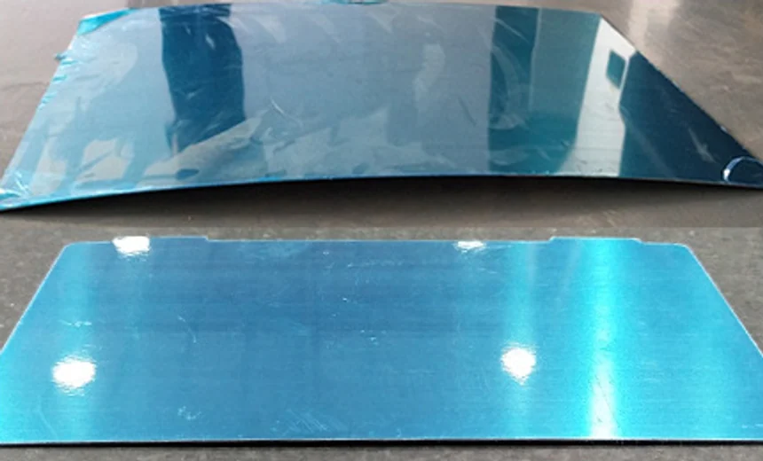 Placas con película azul que requieren validar forma y apariencia juntas